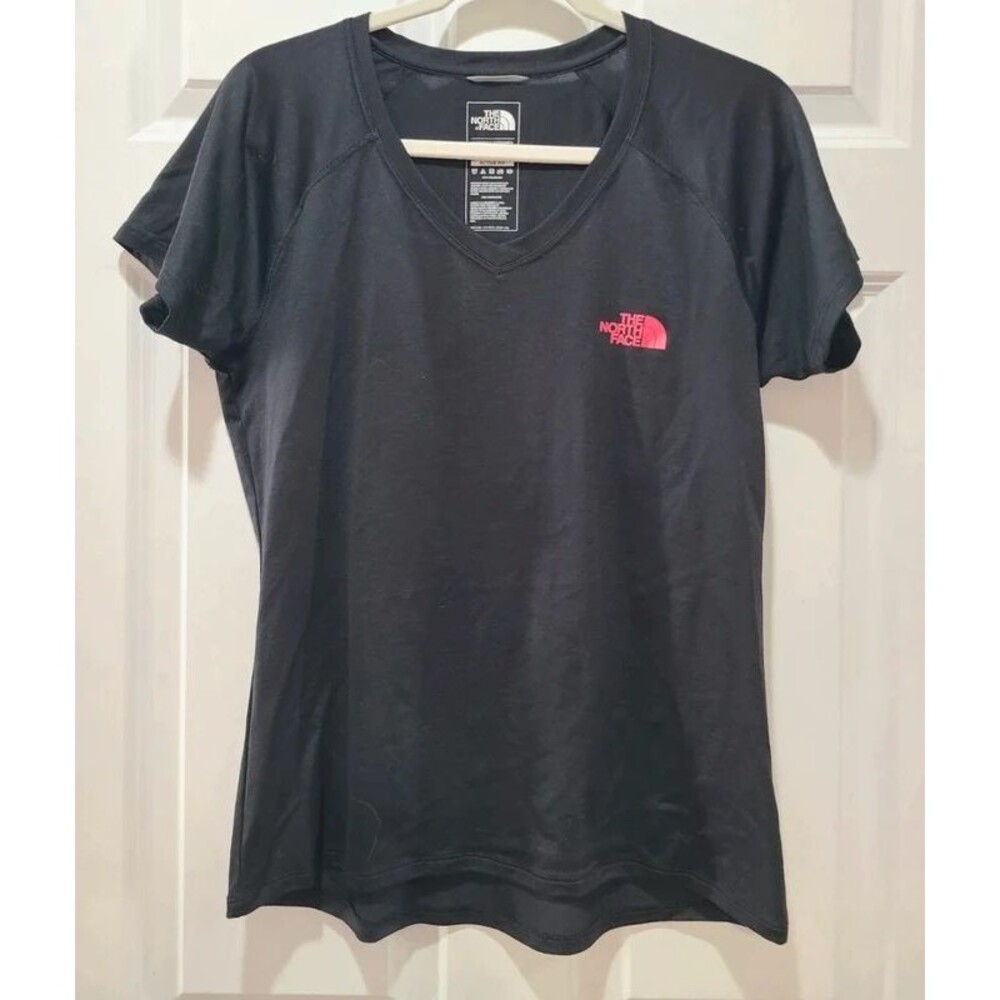 The North Face Active Fit Black V-neck Fitness Shirt Medium